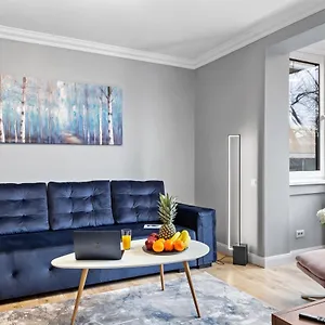  Apartment Comfort By Art