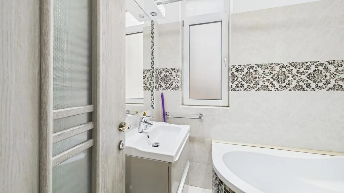 아파트 Refugiu Urban 2 Camere Smart 부쿠레슈티